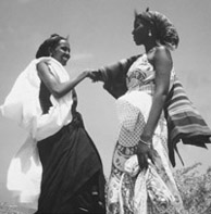Somali women dancing